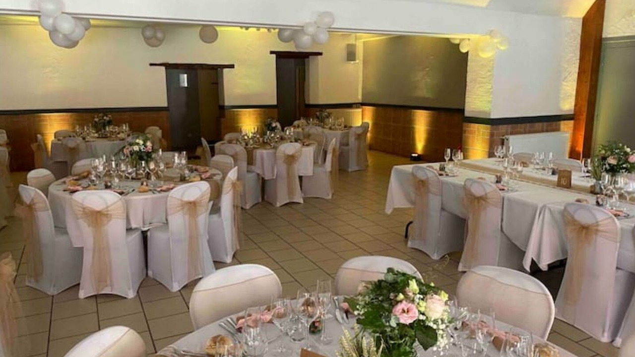 Photo of Others in Yvre-le-Polin