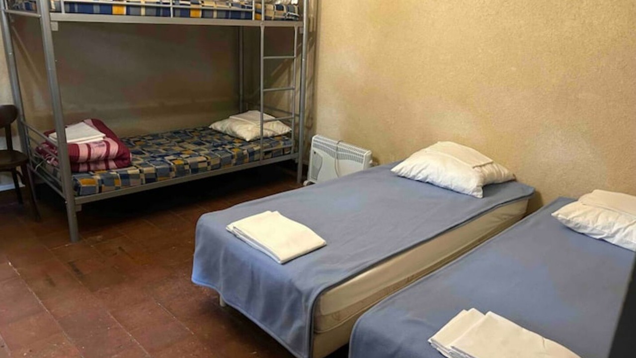 Photo of Bedroom in Yvre-le-Polin