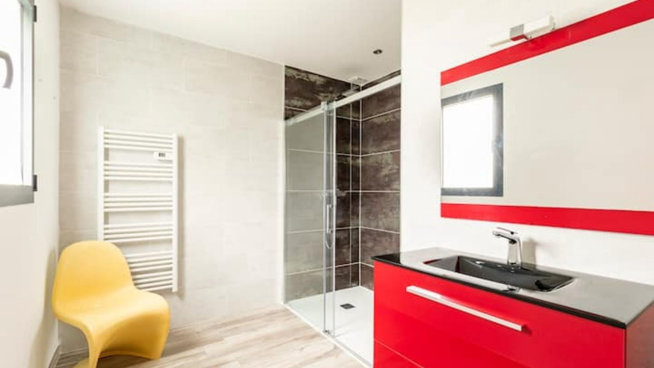 Photo of Bathroom in Montans