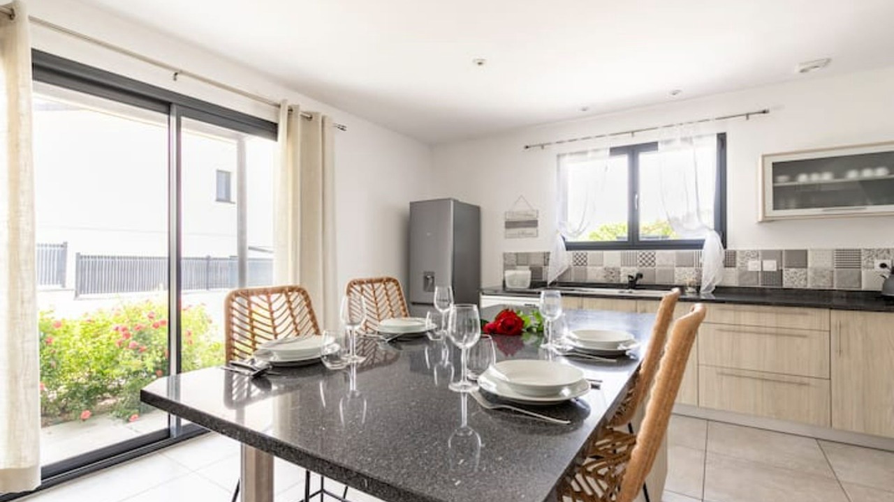 Photo of Others in Montans