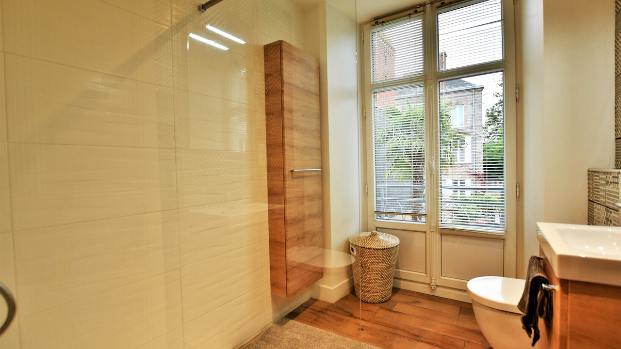 Photo of Bathroom in Cholet