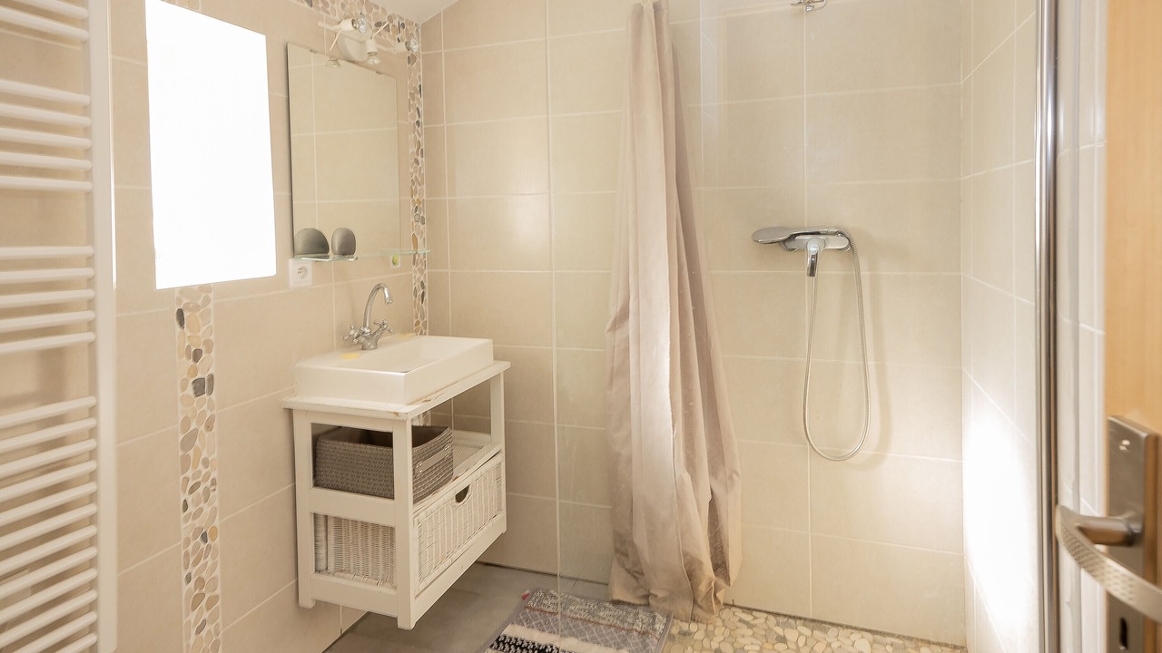 Photo of Bathroom in Saint-Jean-d'Avelanne