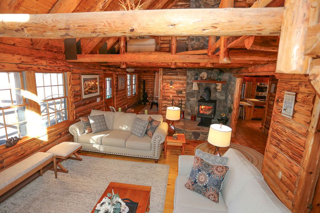 Photo of Livingroom in Northville