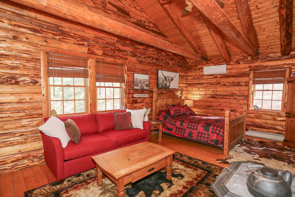 Photo of Livingroom in Northville