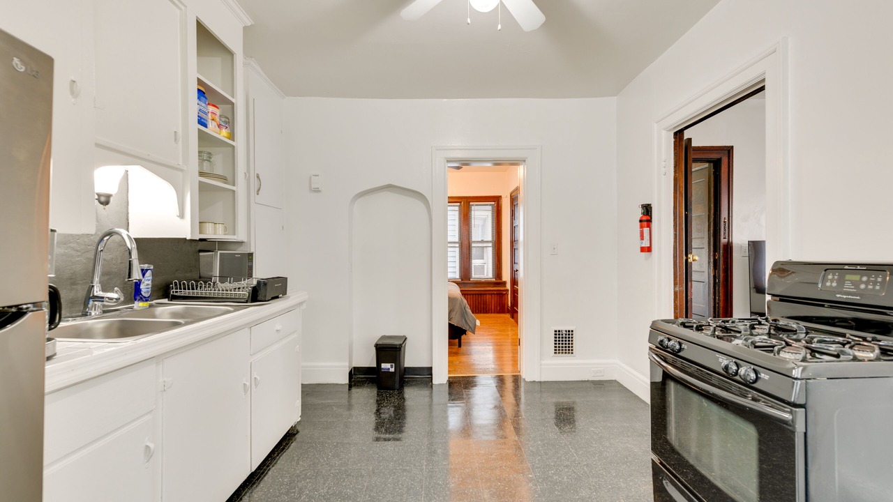 Photo of Kitchen in Front Park