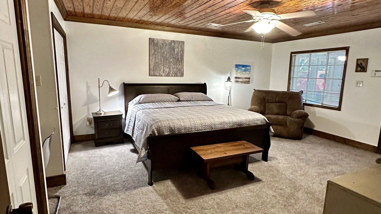 Photo of Bedroom in Scottsboro