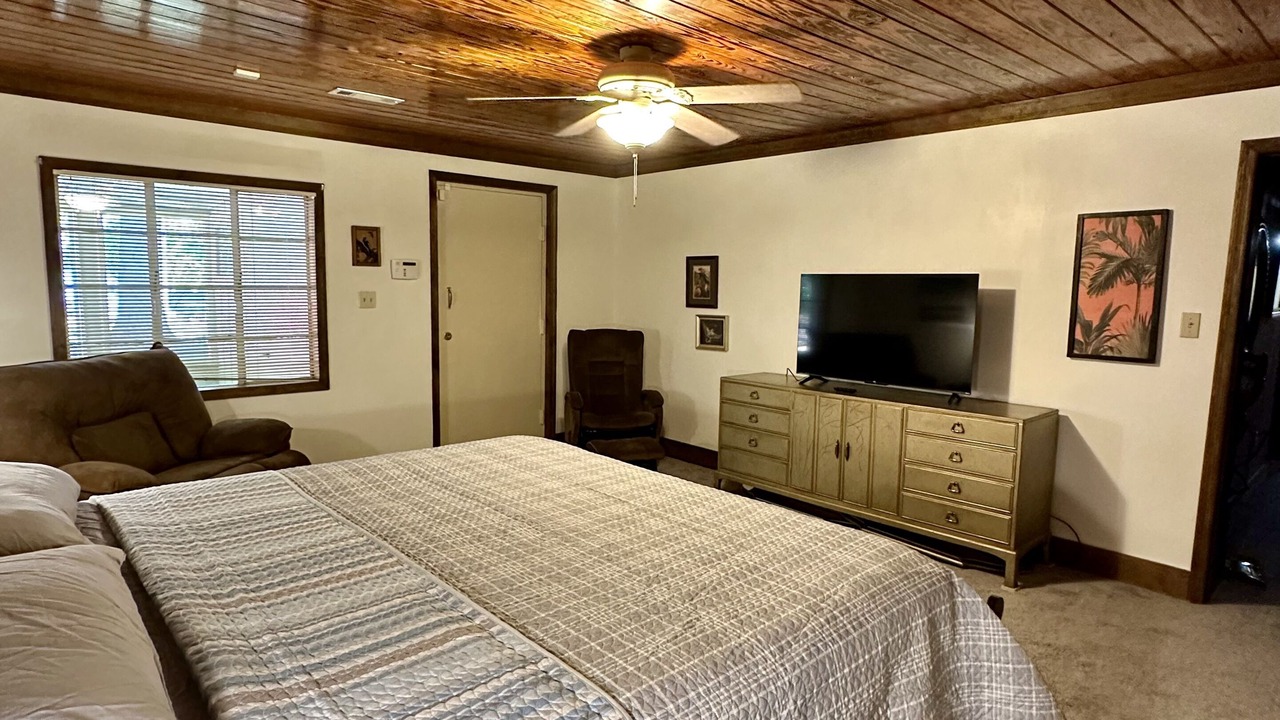 Photo of Bedroom in Scottsboro