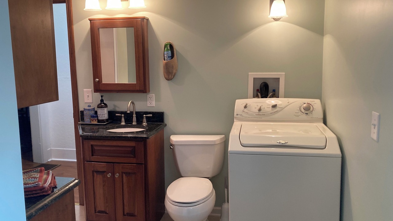 Photo of Bathroom in Yorkville