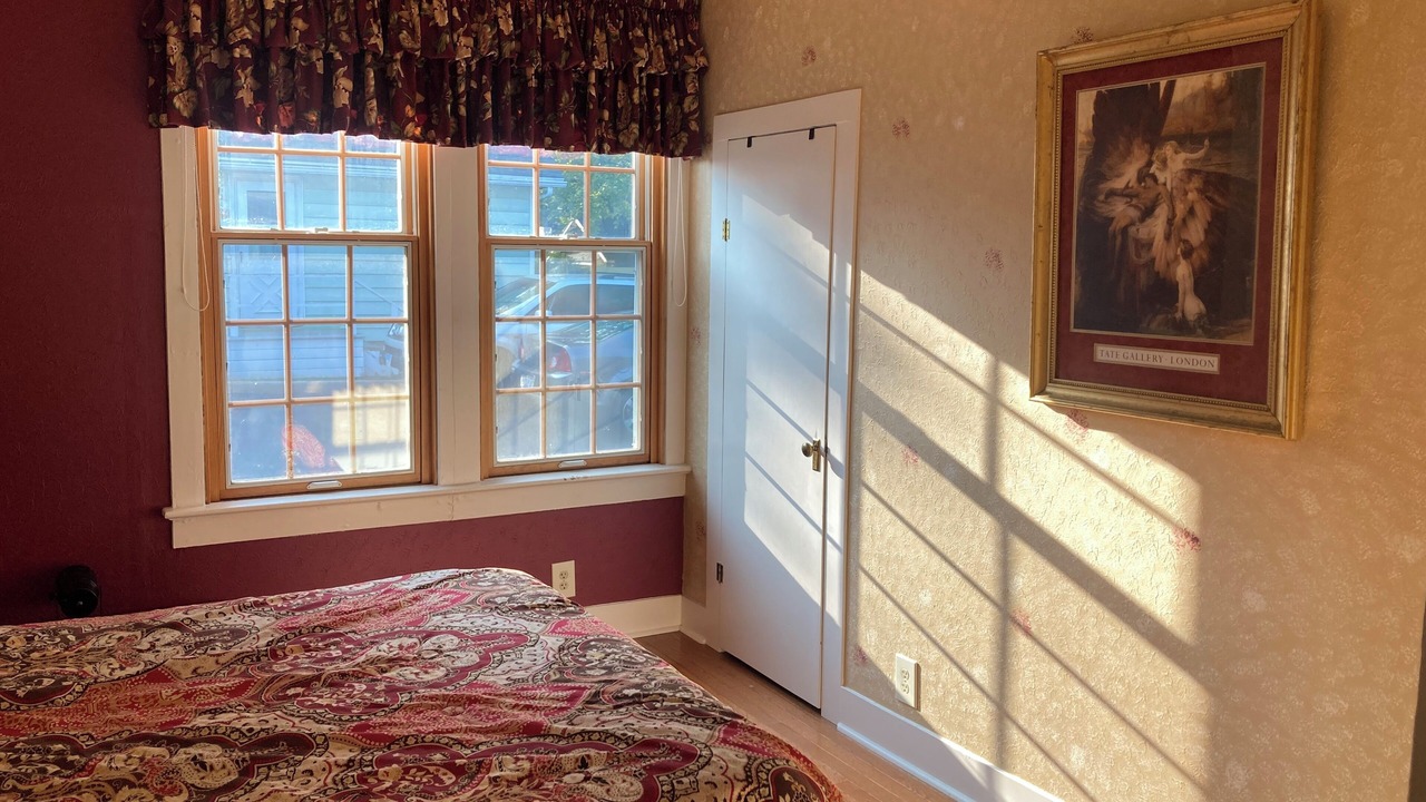 Photo of Bedroom in Yorkville