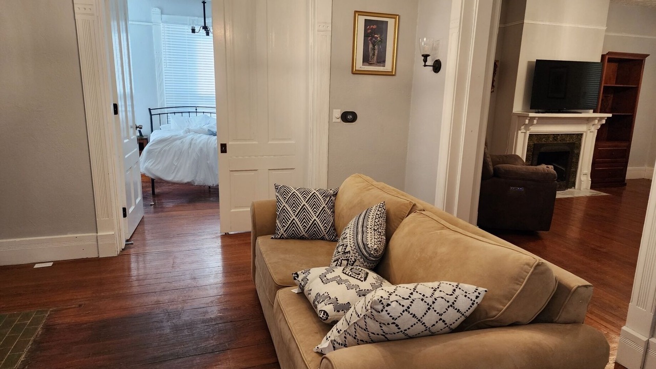 Photo of Livingroom in Lafayette