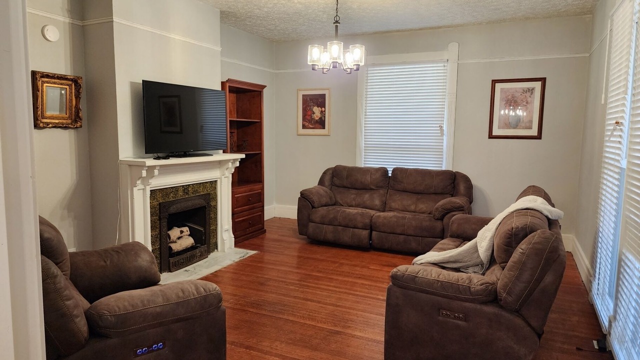 Photo of Livingroom in Lafayette
