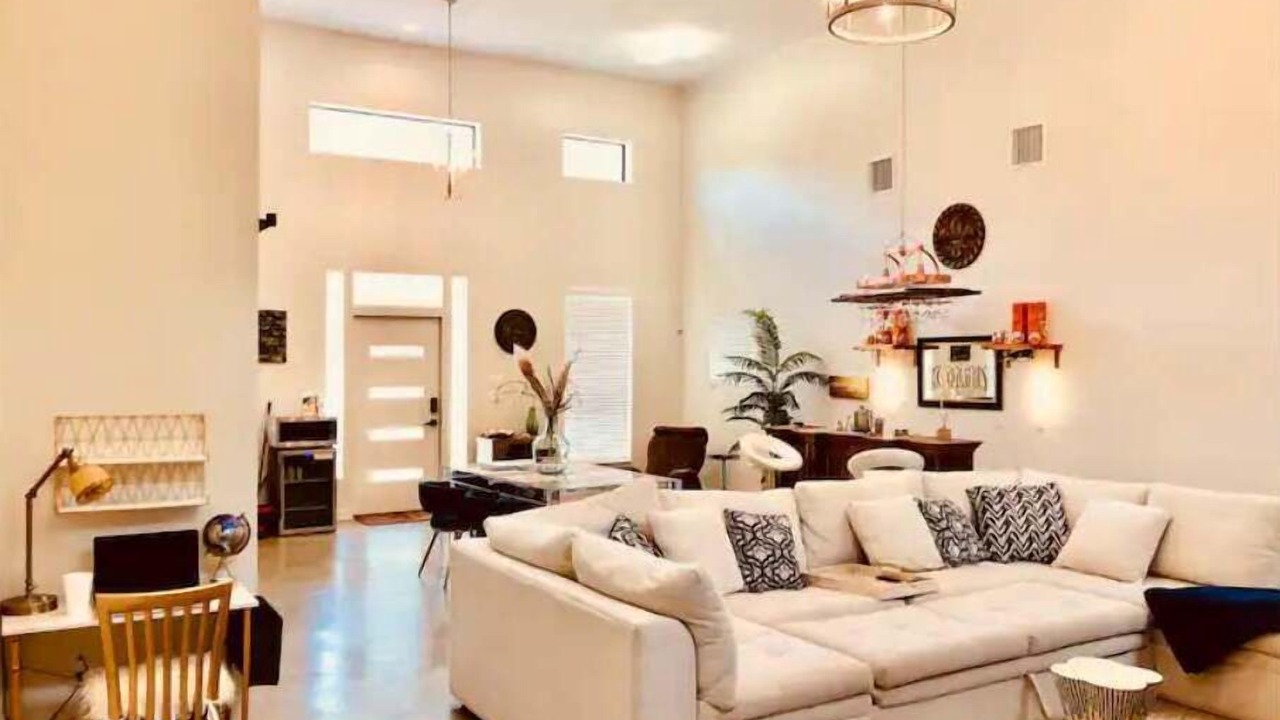 Photo of Livingroom in Baker