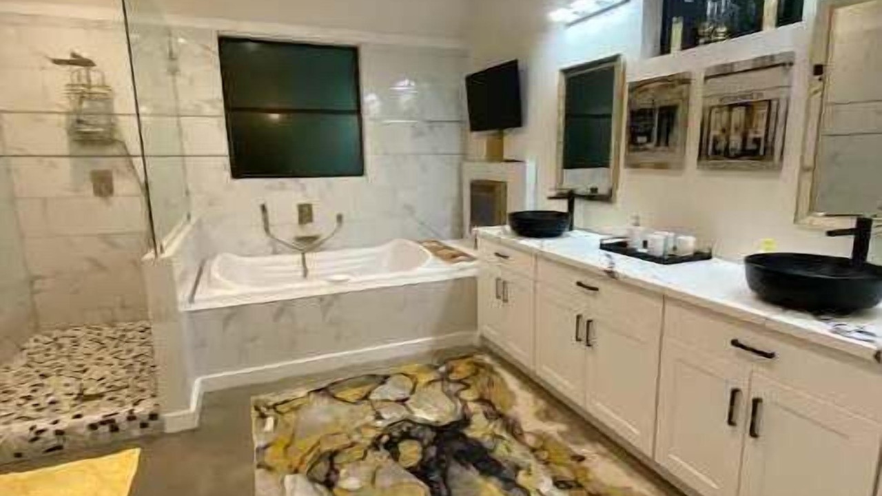 Photo of Bathroom in Baker
