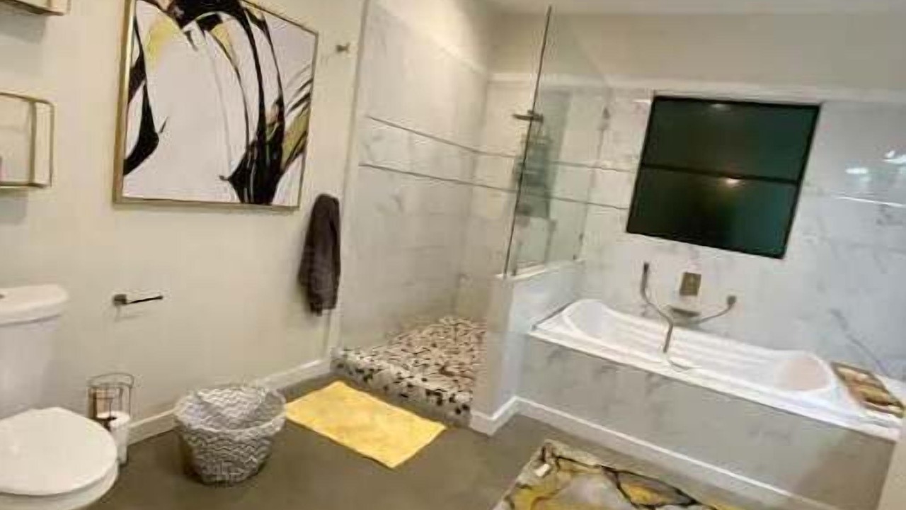Photo of Bathroom in Baker