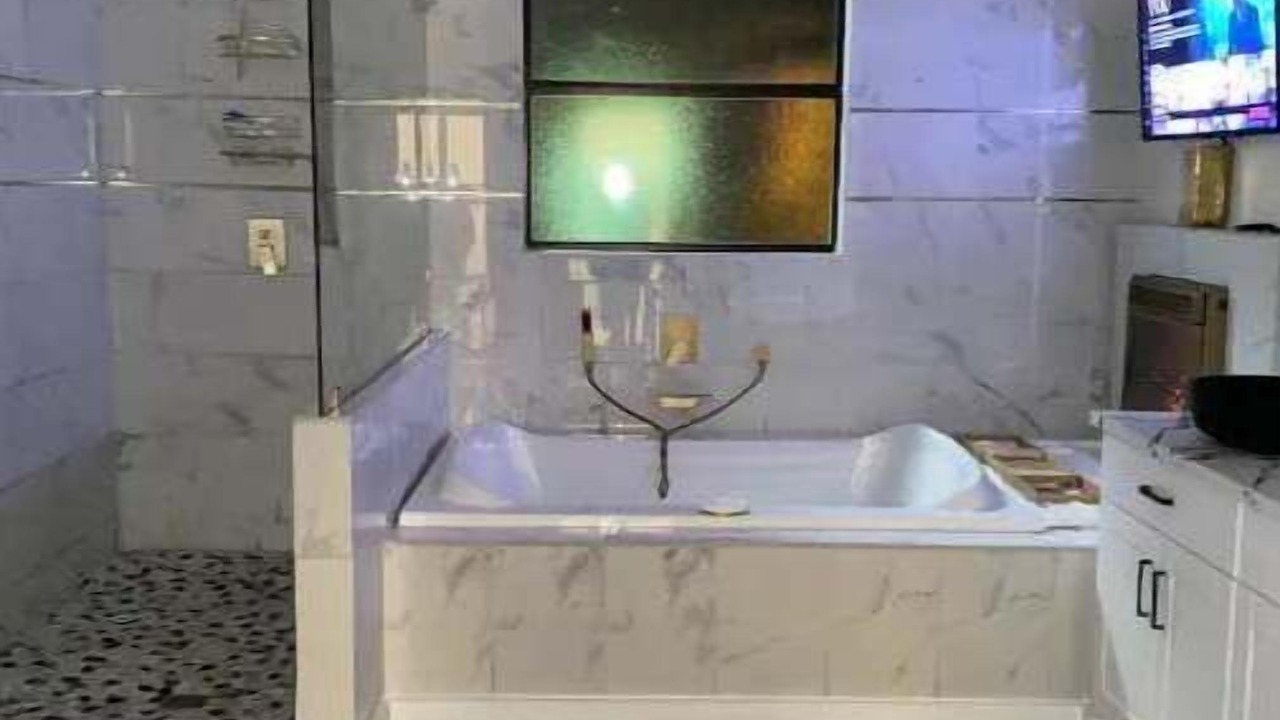 Photo of Bathroom in Baker