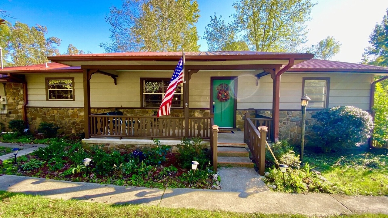Photo of Outdoor in Hatton
