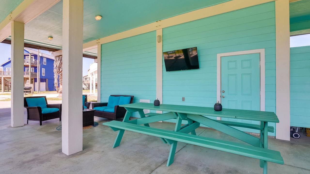 Photo of Patio Balcony in Crystal Beach