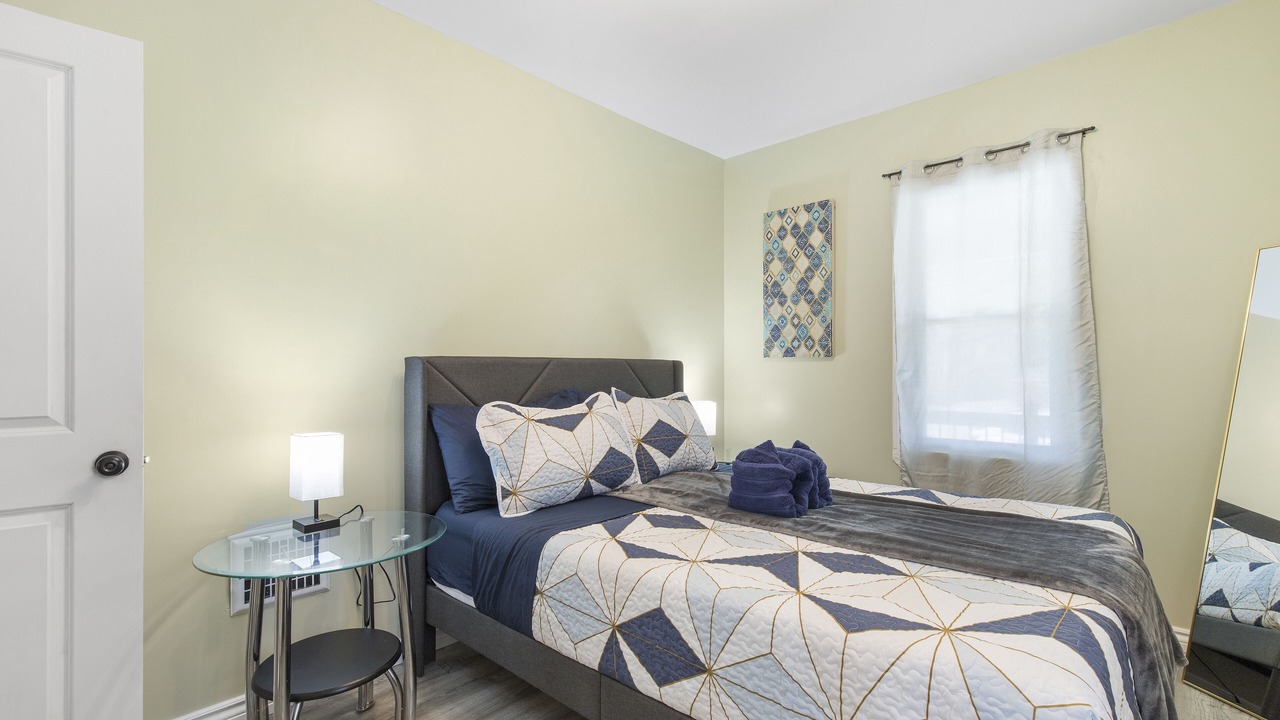 Photo of Bedroom in Ferndale