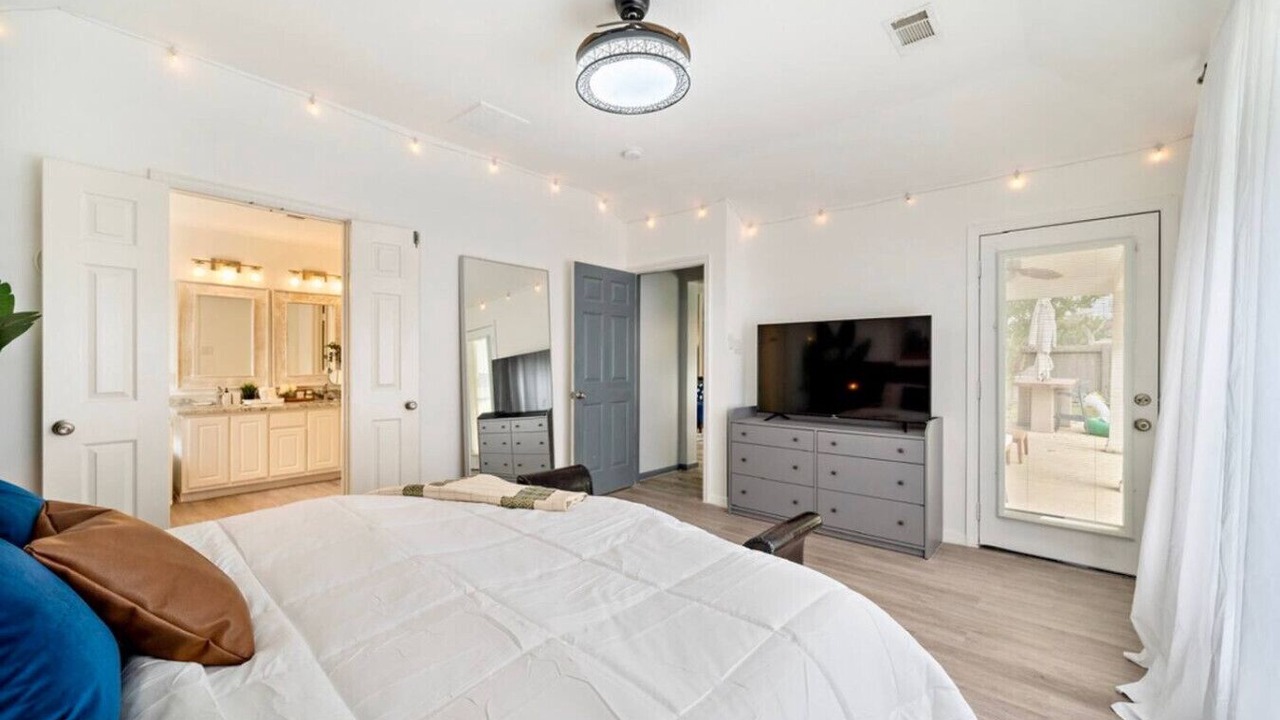 Photo of Bedroom in Clodine