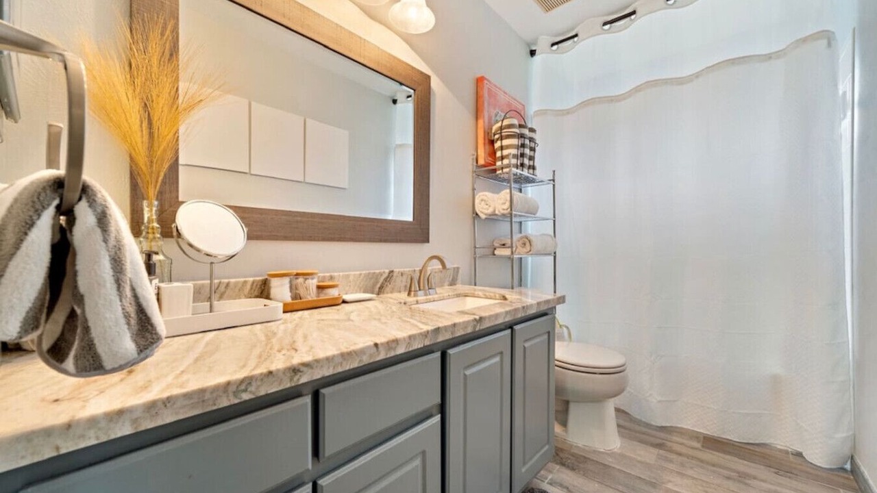 Photo of Bathroom in Clodine