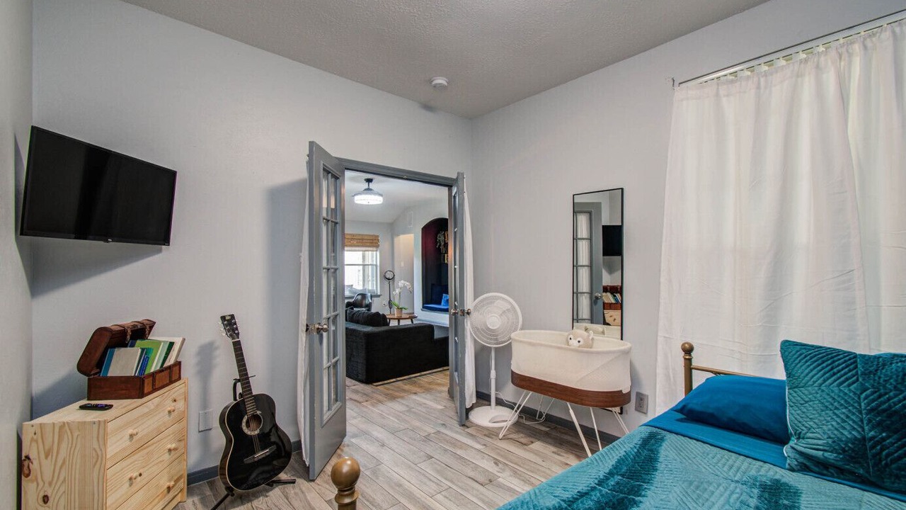 Photo of Bedroom in Clodine