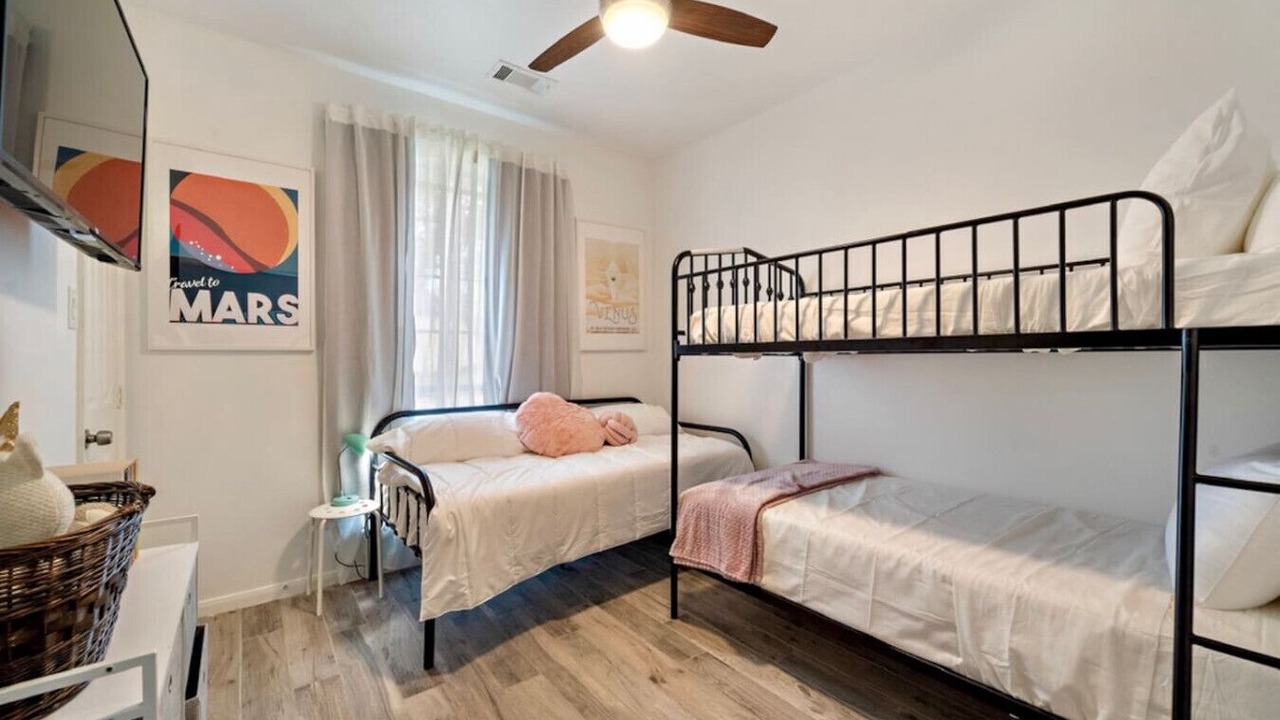 Photo of Bedroom in Clodine