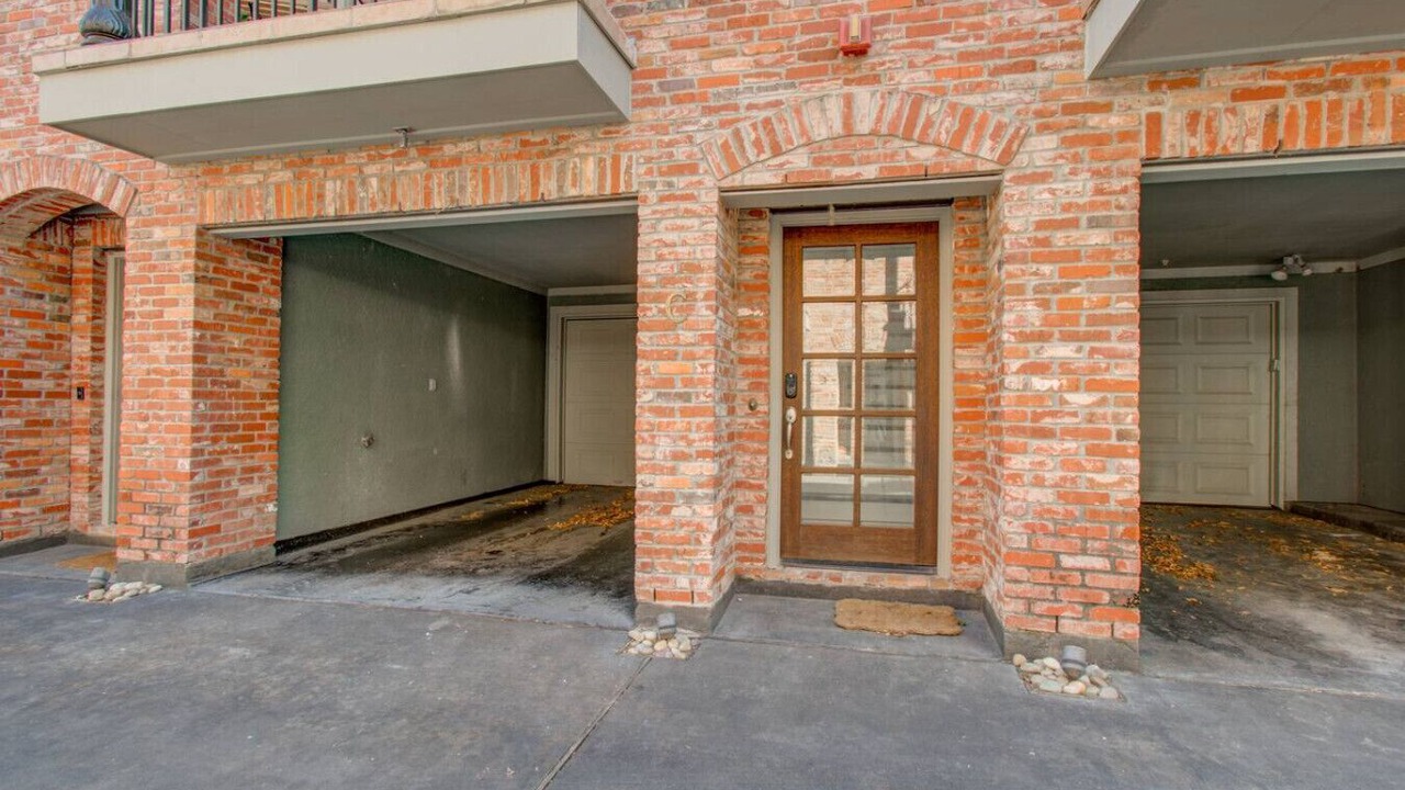Photo of Outdoor in Riverside Terrace