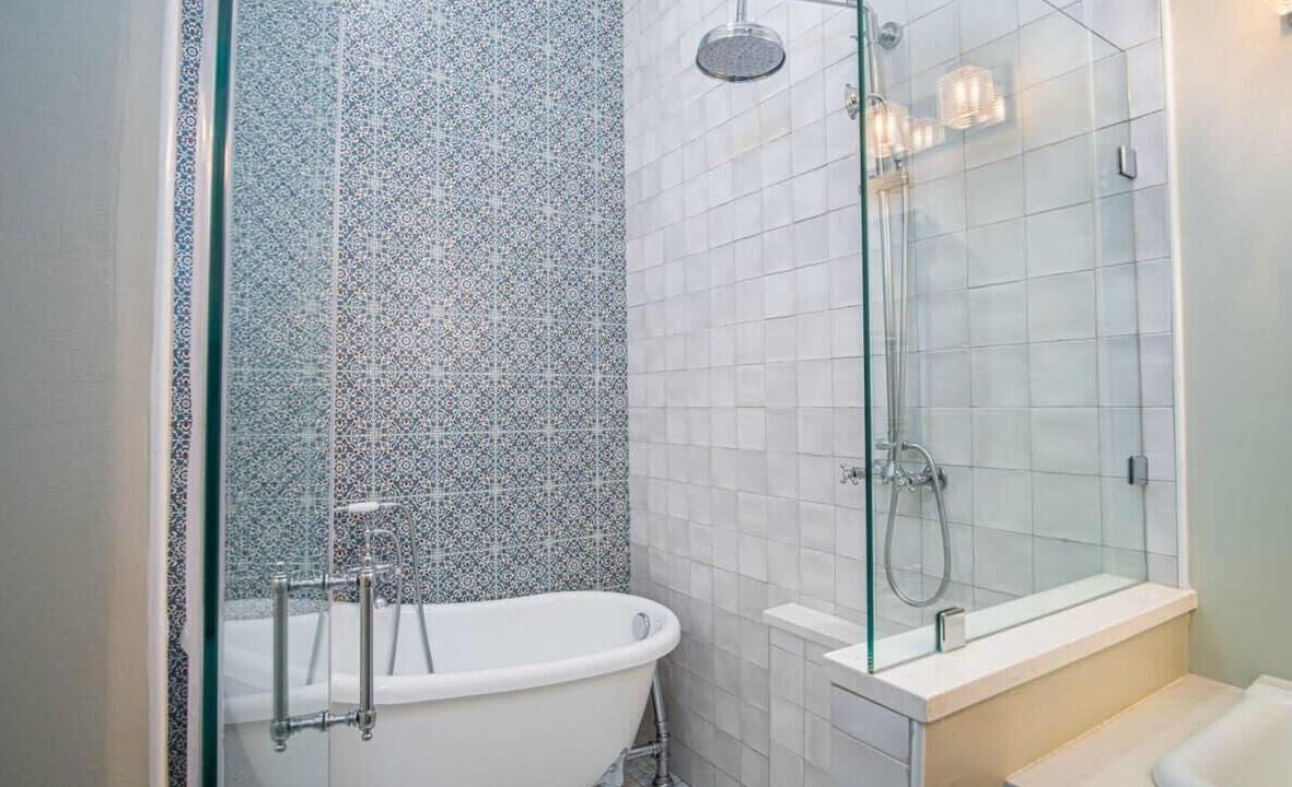 Photo of Bathroom in King William