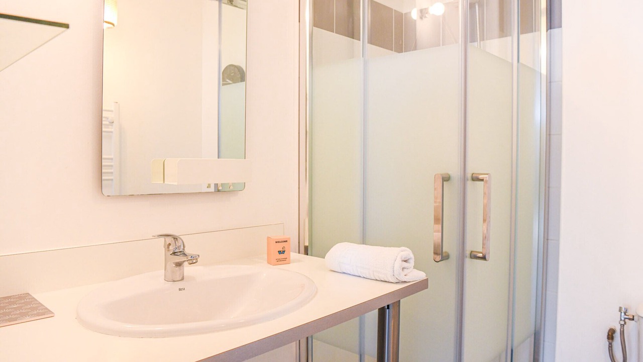 Photo of Bathroom in Les Grands Carmes