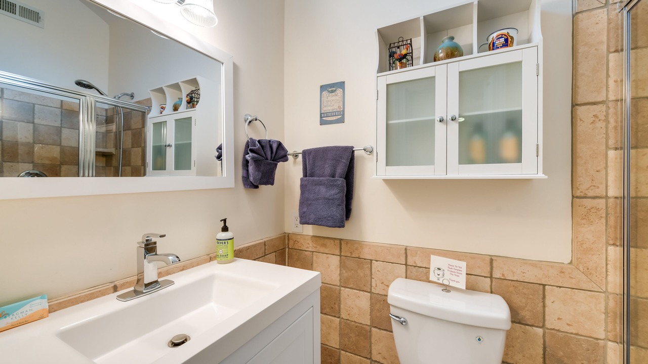 Photo of Bathroom in Topping