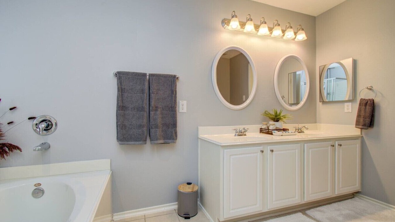 Photo of Bathroom in Dickinson