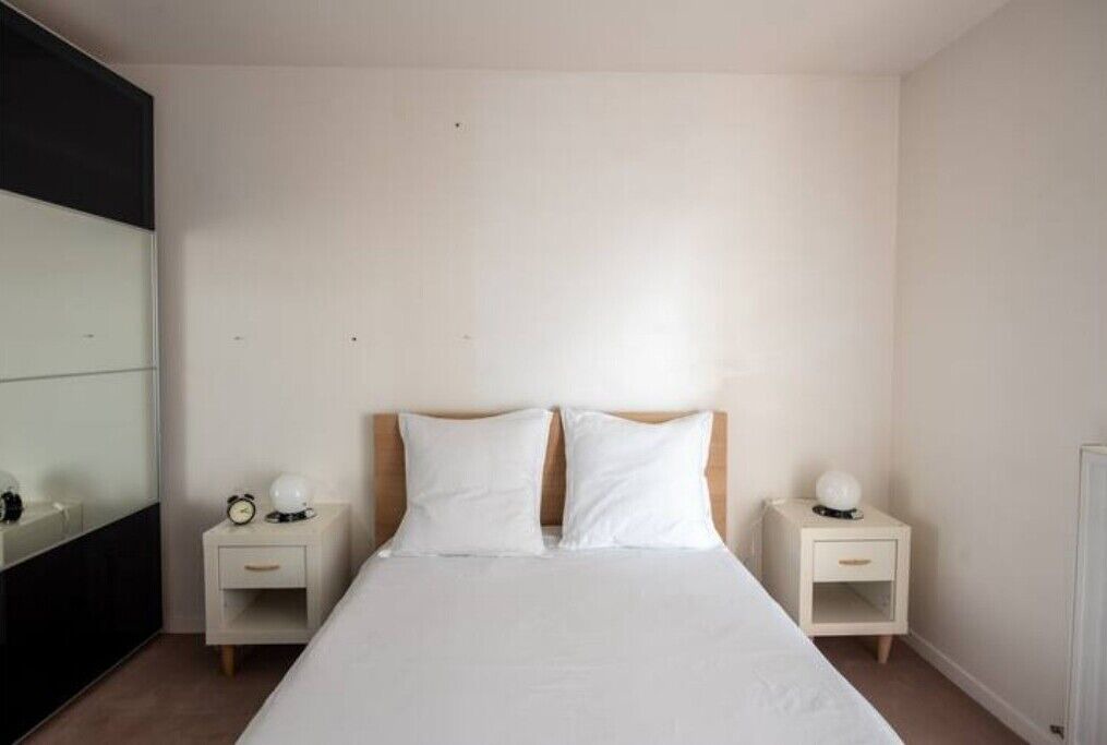 Photo of Bedroom in Center