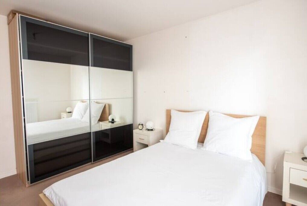 Photo of Bedroom in Center
