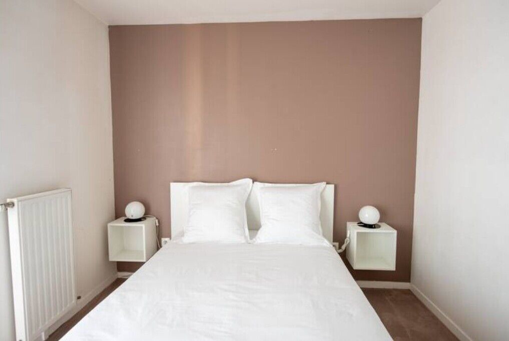 Photo of Bedroom in Center