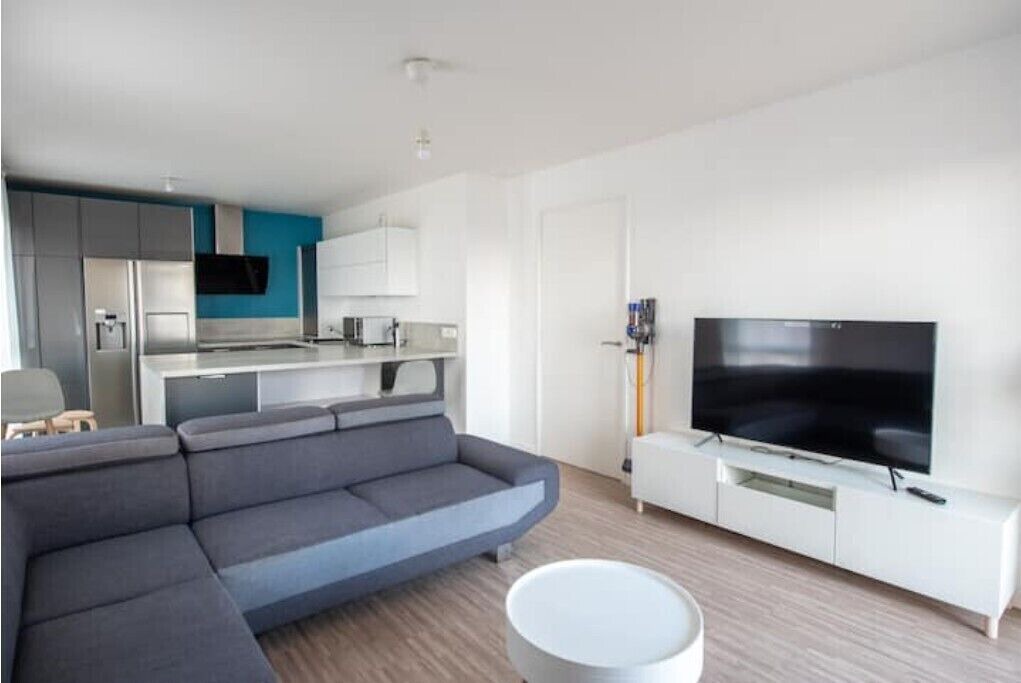 Photo of Livingroom in Center