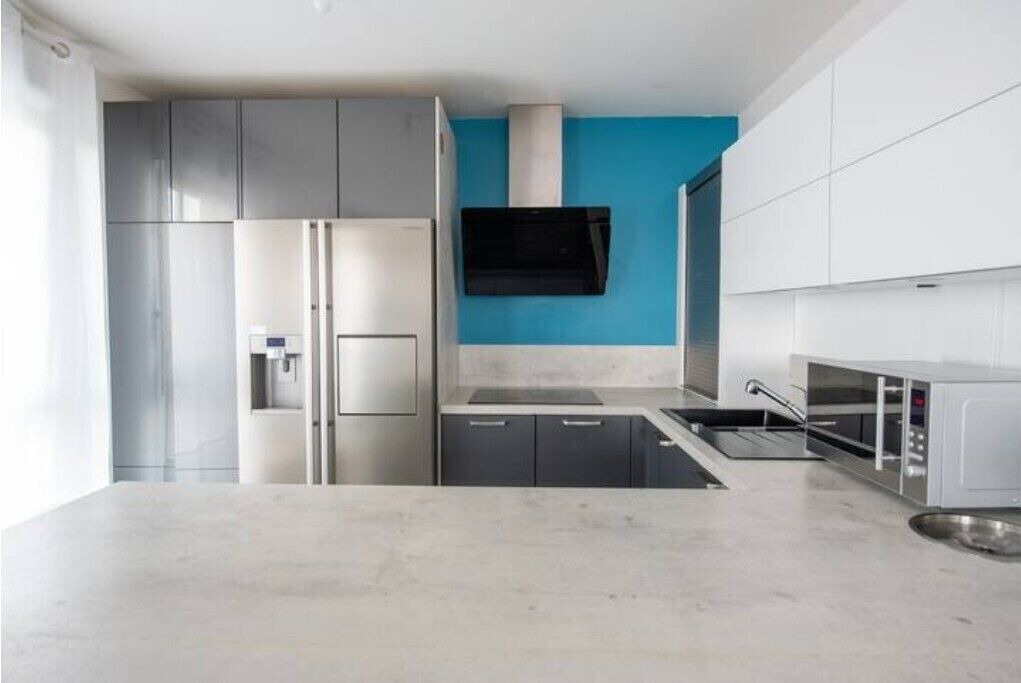 Photo of Kitchen in Center