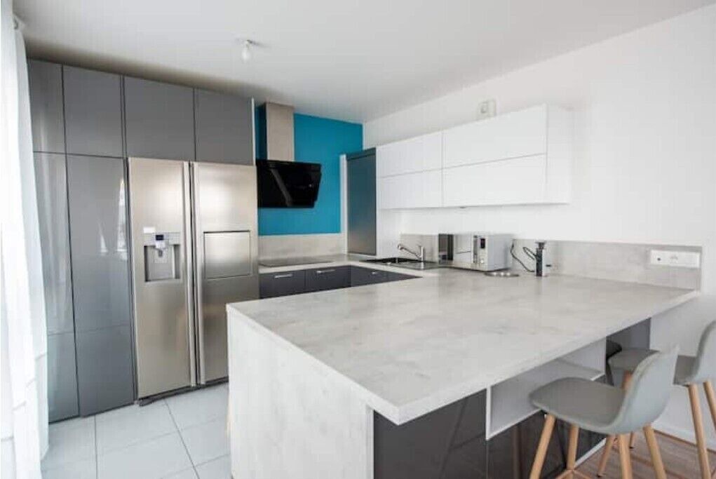 Photo of Kitchen in Center