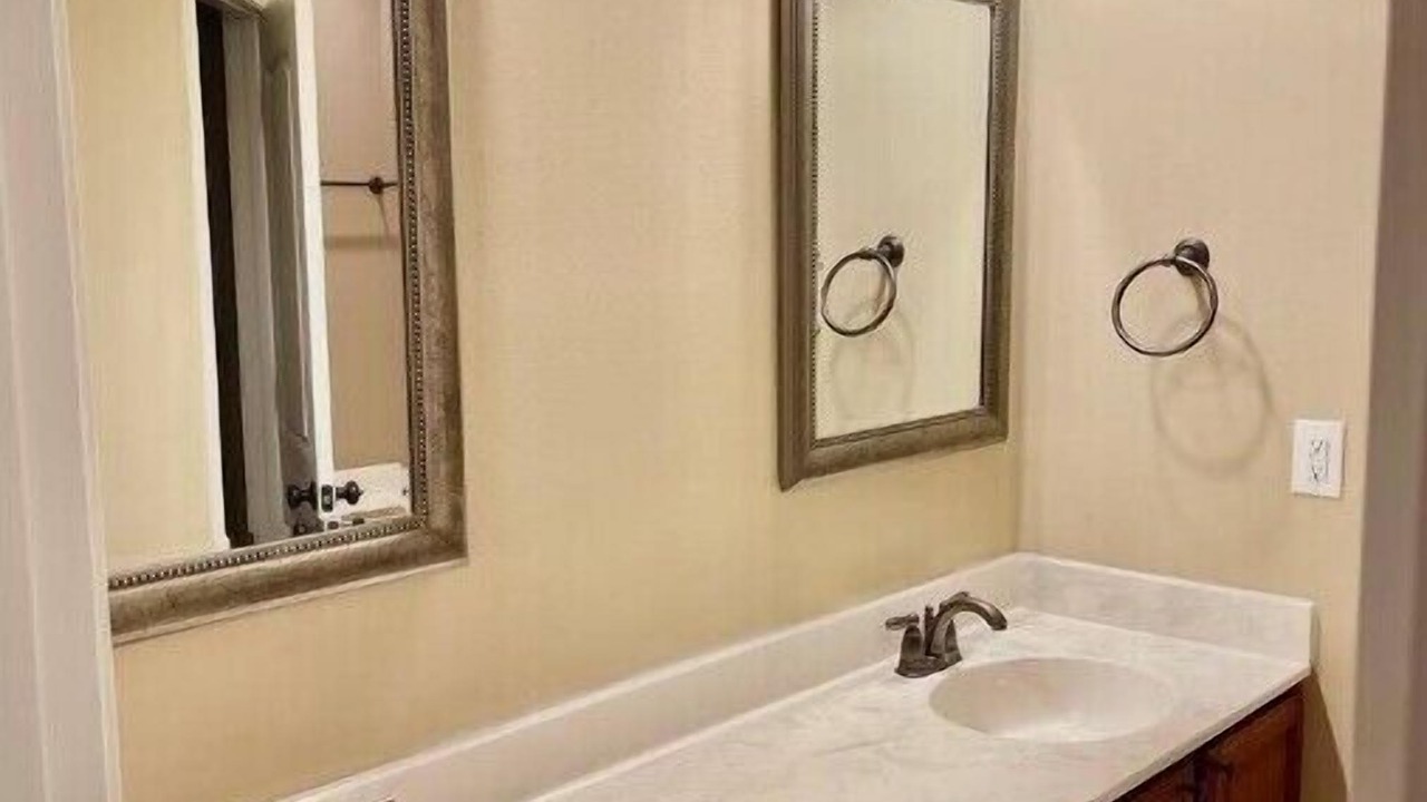 Photo of Bathroom in Townville