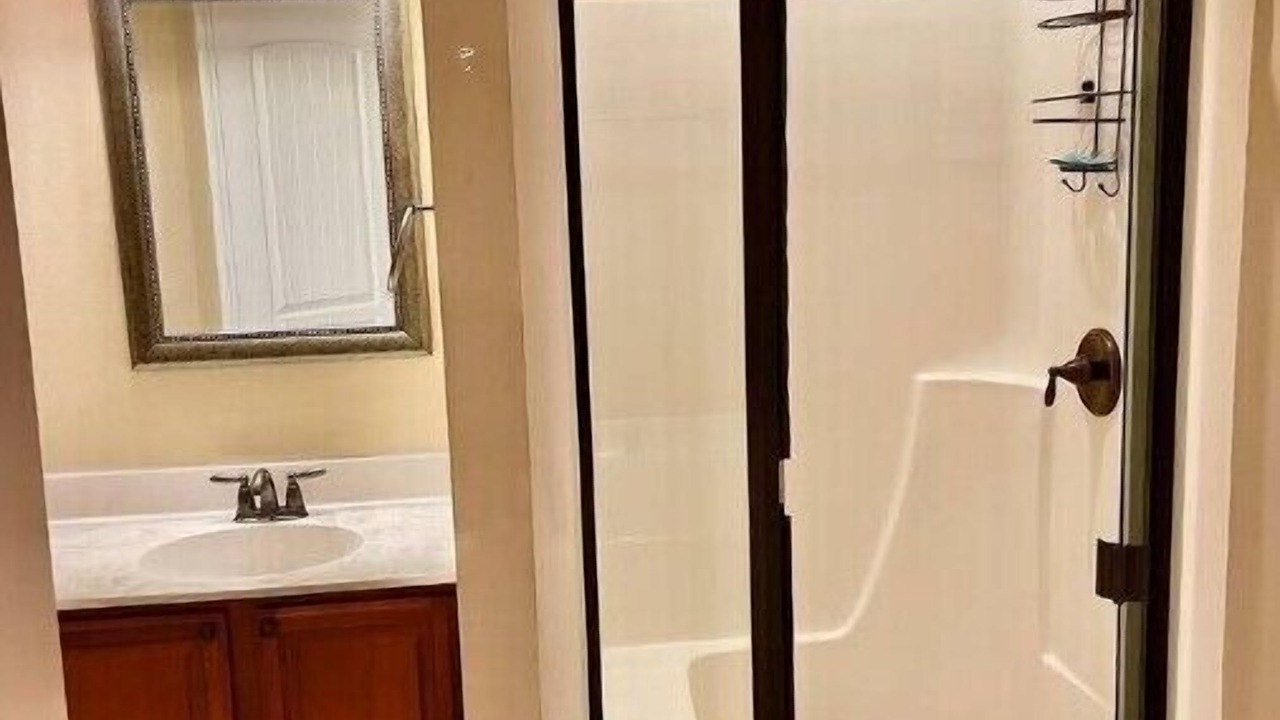 Photo of Bathroom in Townville