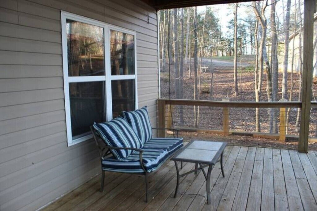 Photo of Patio Balcony in Townville