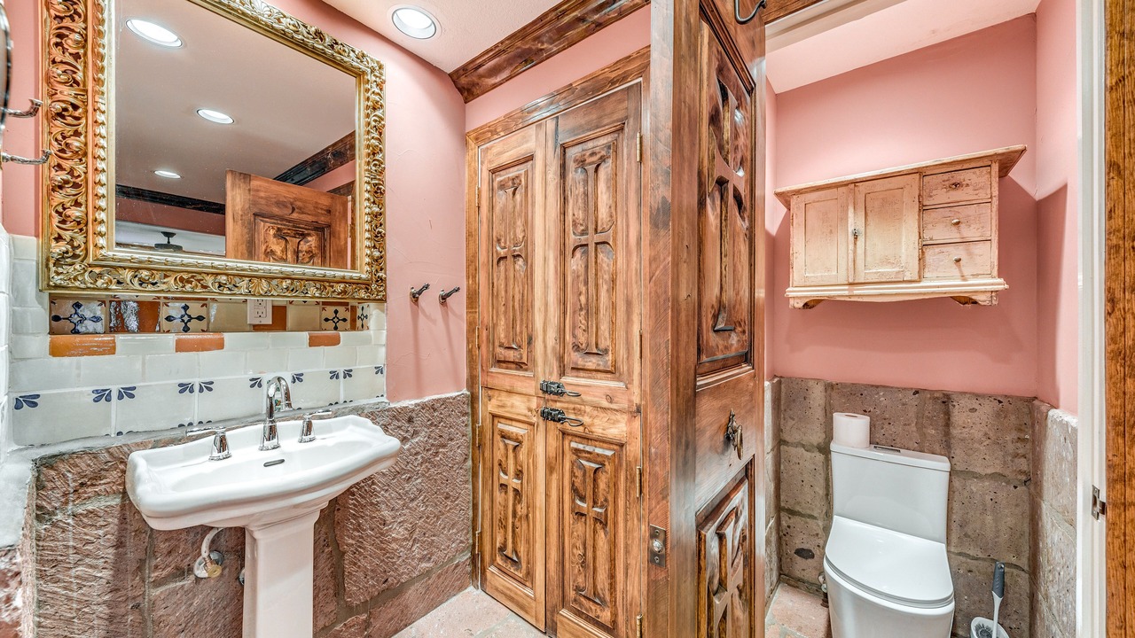 Photo of Bathroom in Cloudcroft