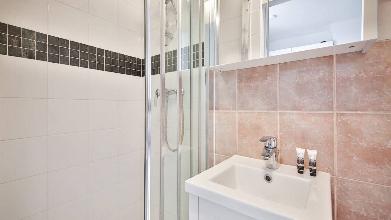 Photo of Bathroom in Necker