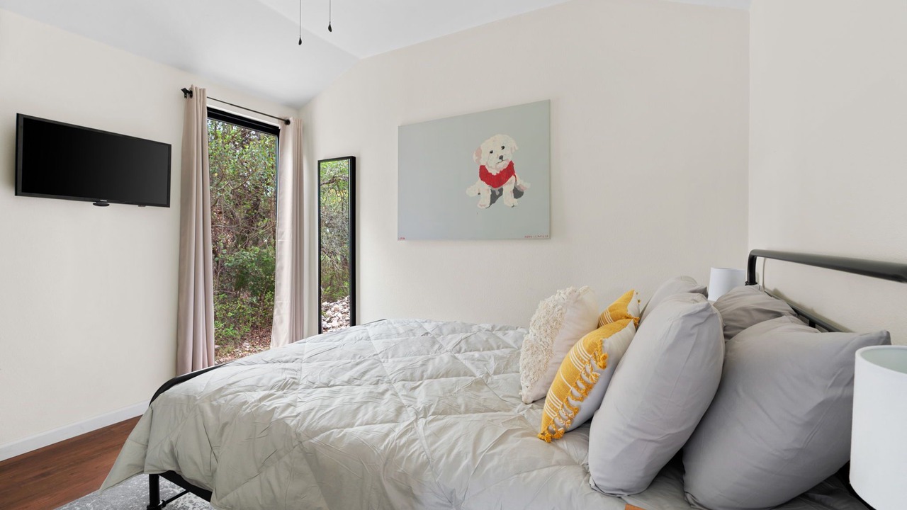 Photo of Bedroom in Kyle