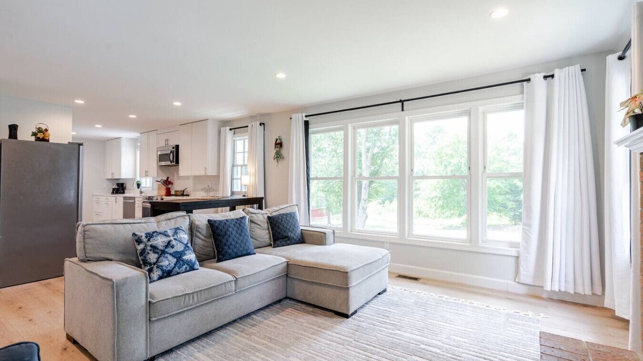 Photo of Livingroom in Fairland
