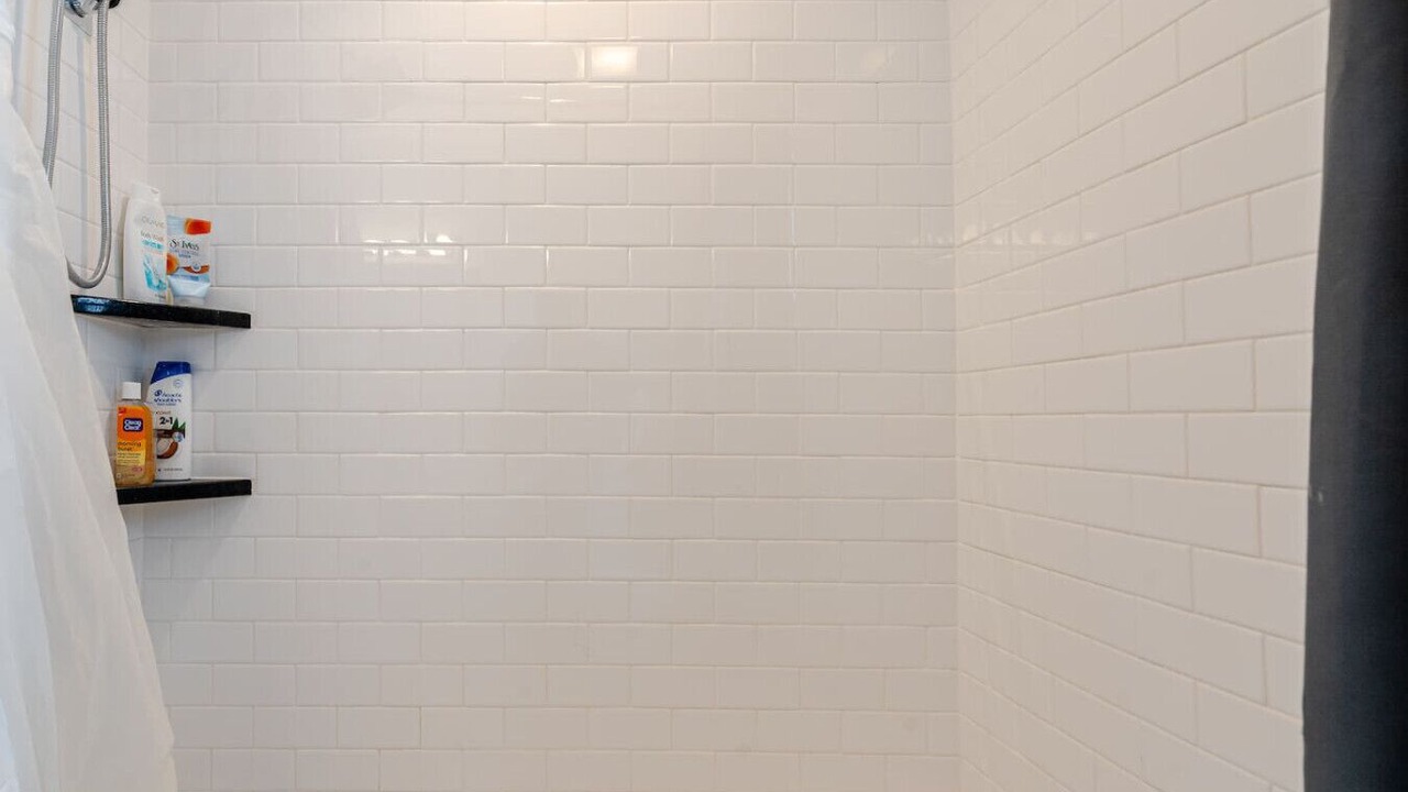 Photo of Bathroom in Fairland