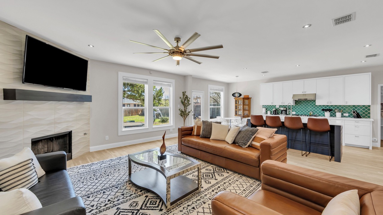 Photo of Livingroom in Forney