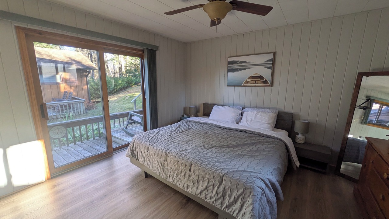 Photo of Bedroom in Bracebridge