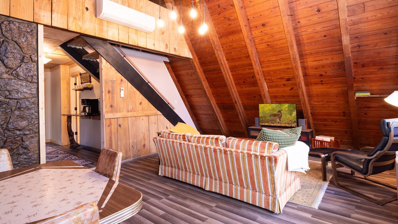 Photo of Livingroom in Demorest