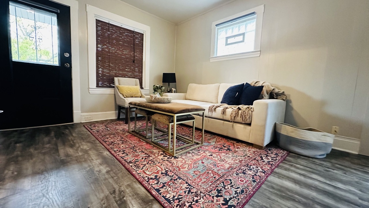 Photo of Livingroom in Lakewood