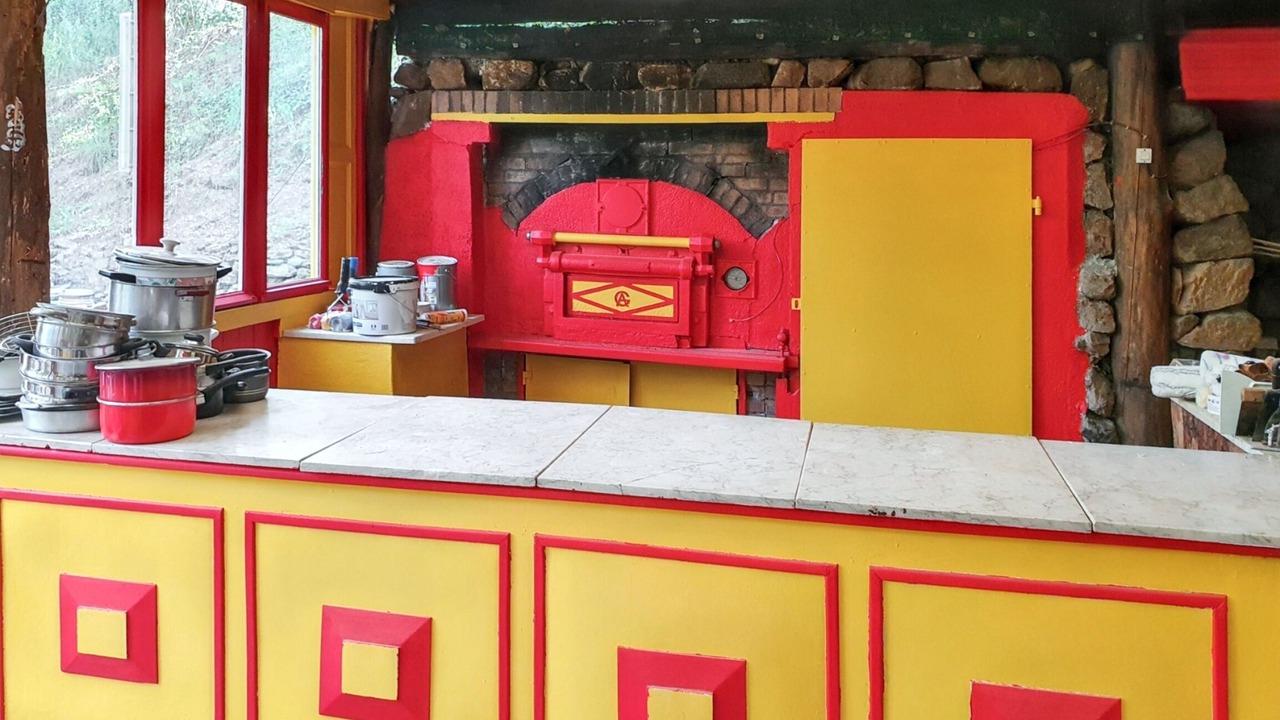 Photo of Others in Escaro